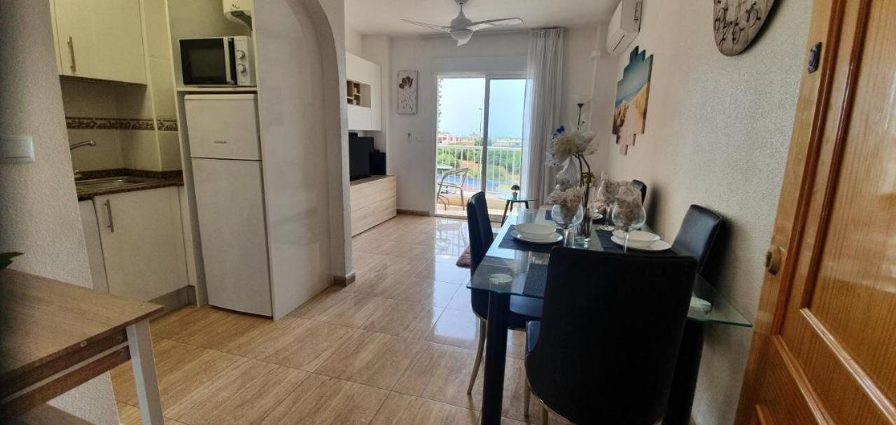 Harbour View - 2 Bed Apt - Torrevieja Apartman Kültér fotó